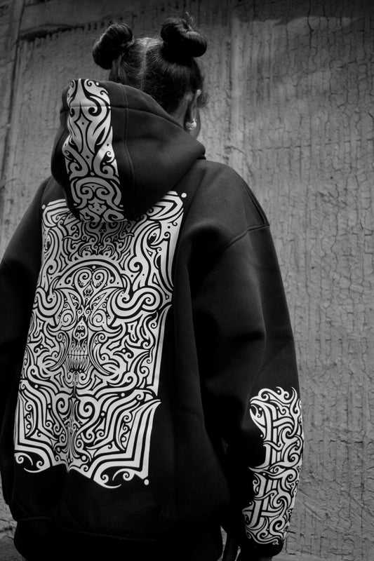 whispers of the hunted heads